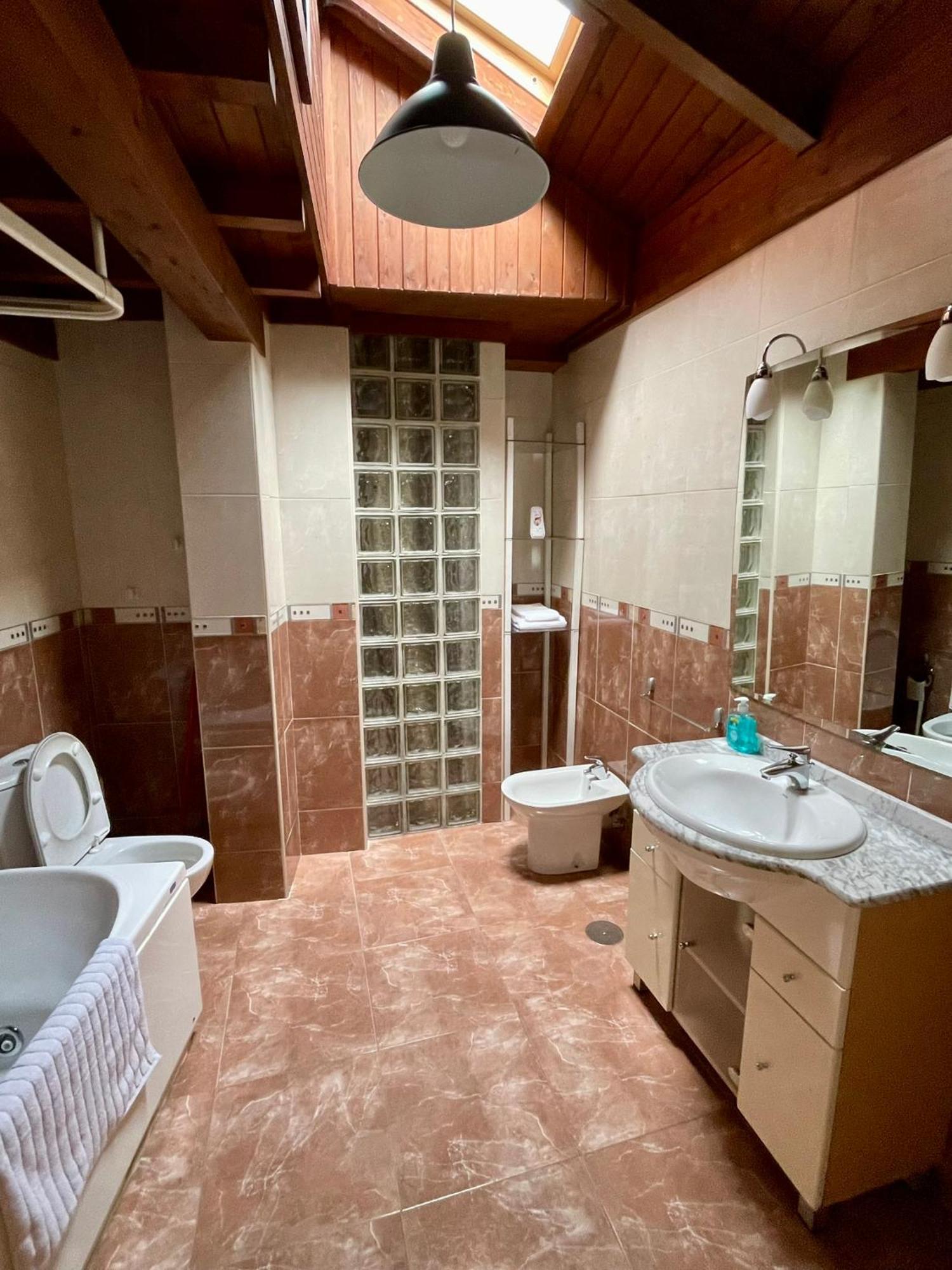 Ferienwohnung La Santina Y Su Balcon Avilés Exterior foto